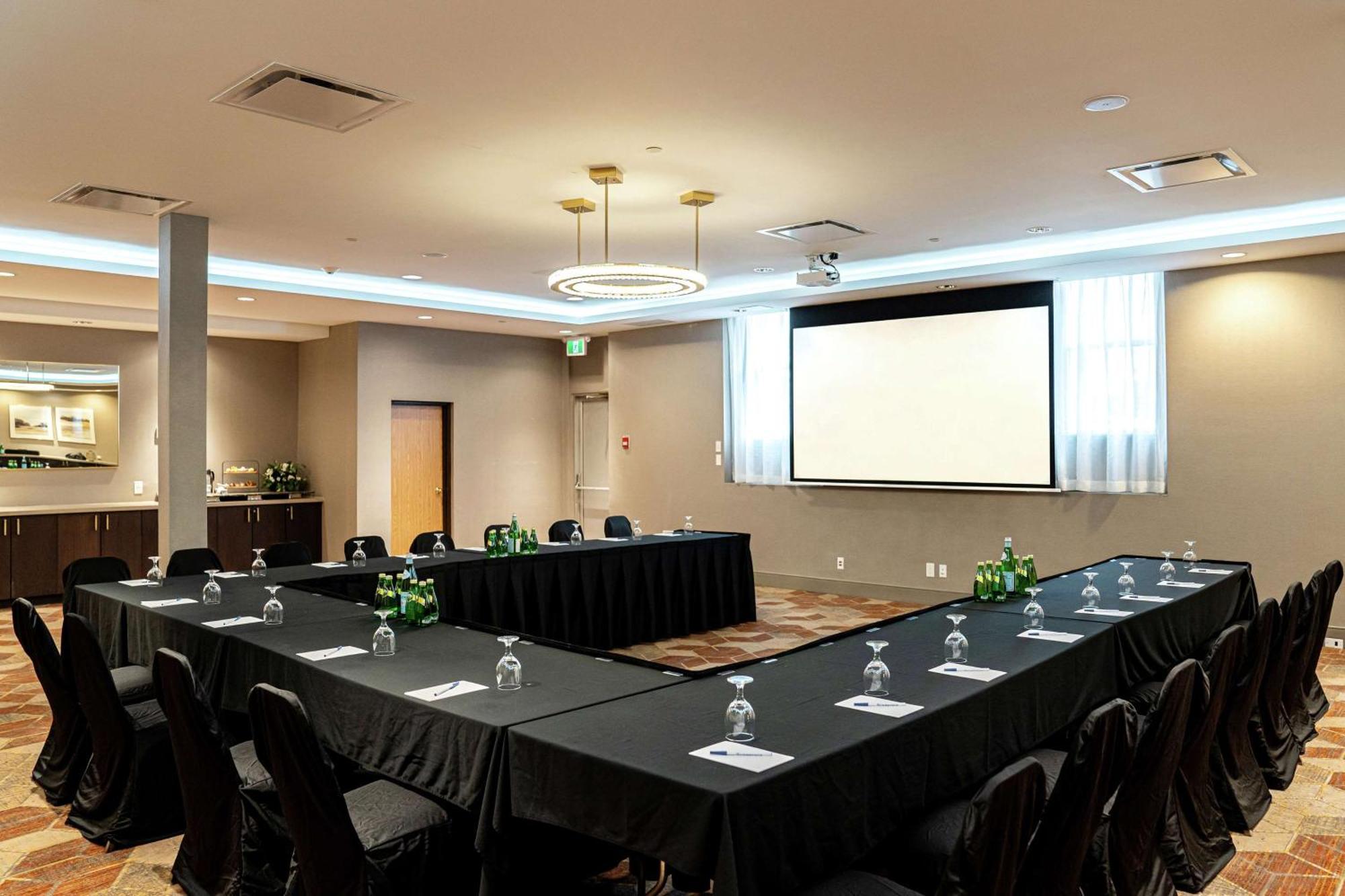 Hotel Doubletree By Hilton Kitchener